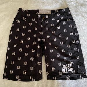 She Beest Mtb Shorts M